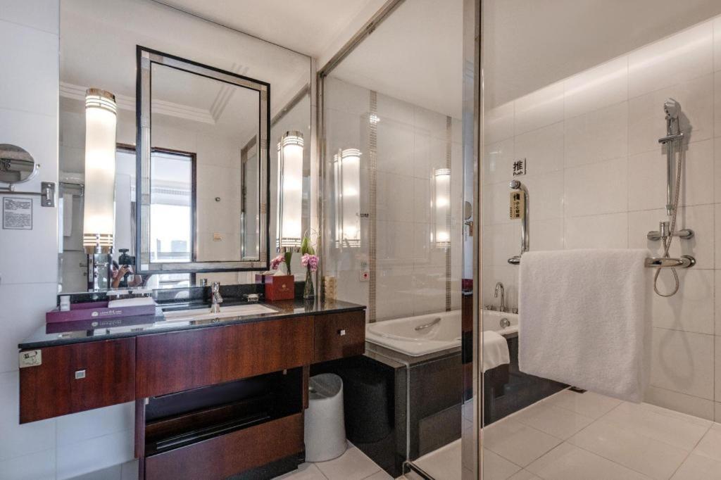שנגחאי Grand Soluxe Zhongyou Hotel מראה חיצוני תמונה