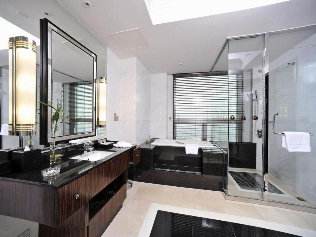 שנגחאי Grand Soluxe Zhongyou Hotel מראה חיצוני תמונה