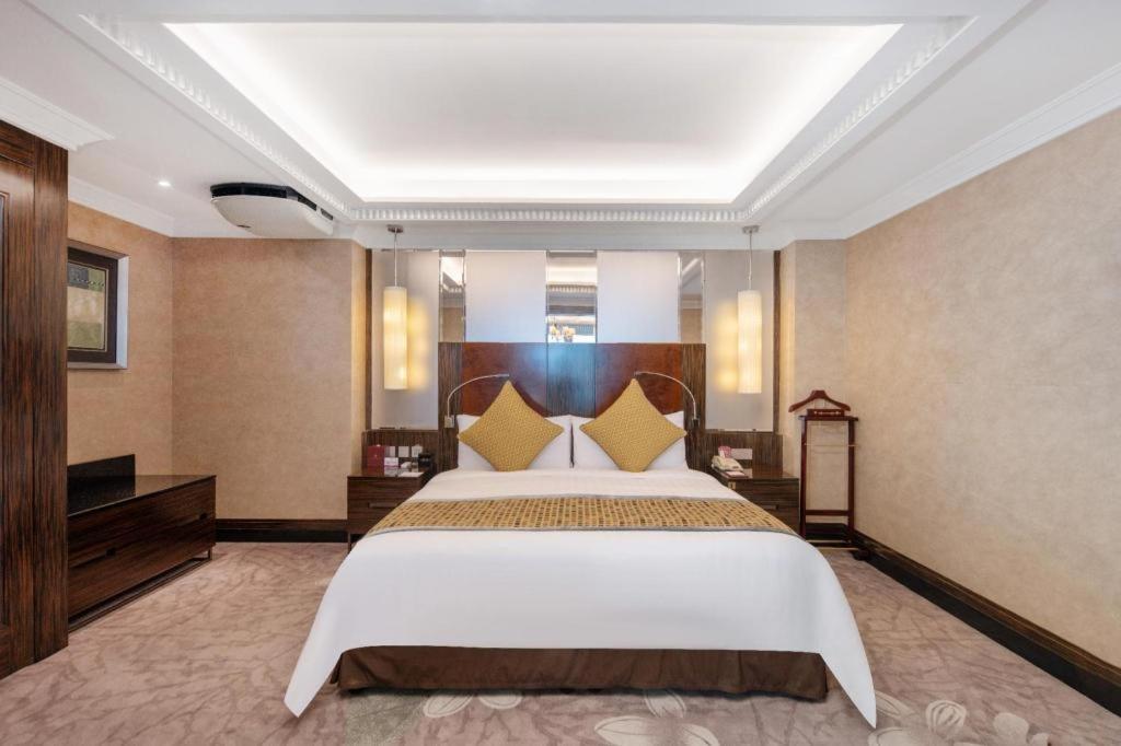 שנגחאי Grand Soluxe Zhongyou Hotel מראה חיצוני תמונה