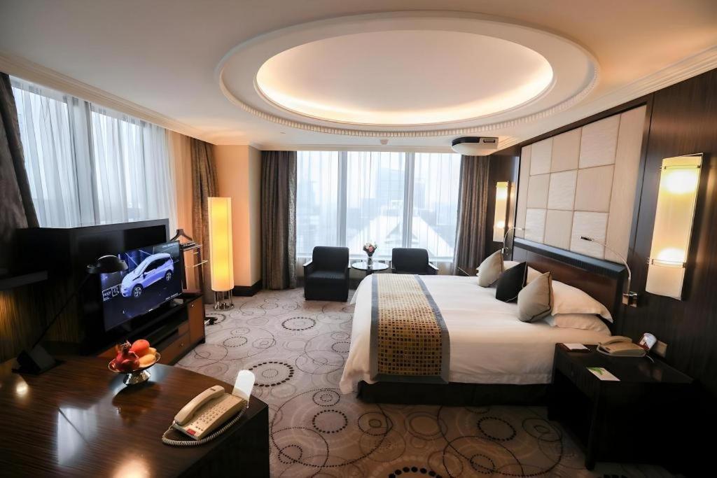 שנגחאי Grand Soluxe Zhongyou Hotel מראה חיצוני תמונה